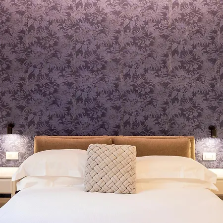 Fourseason's Luxury D'art * Florens